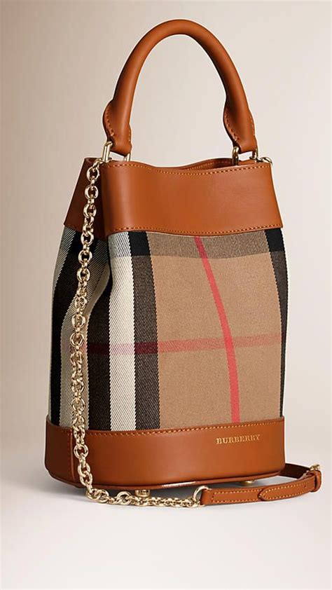 burberry day bag